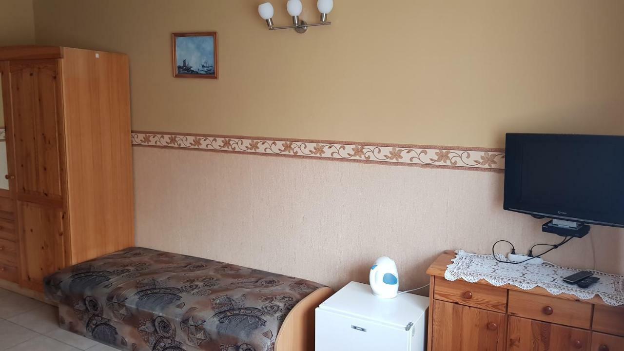 Pokoje Goscinne Asia Łeba Exterior foto